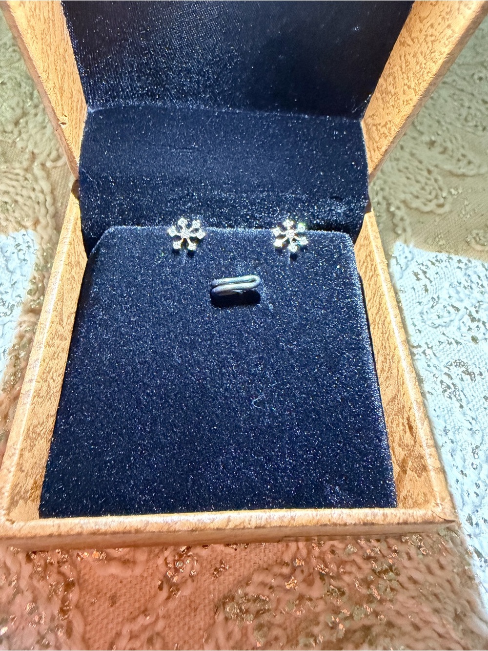 14k diamond studs